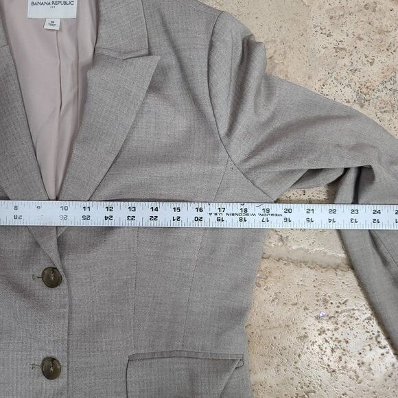 Banana Republic Tan 2PC Skirt Set, 4/10 - Picture 10 of 11